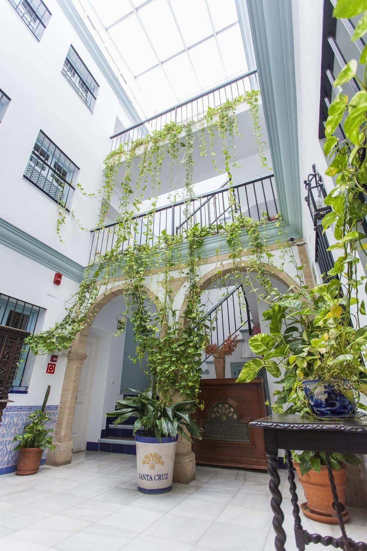 Apartamentos Suites Santa Cruz Sevilla Exteriör bild